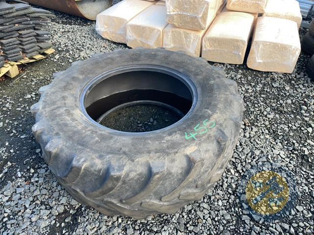 2 x Firestone tractor tyres 540/65 R30