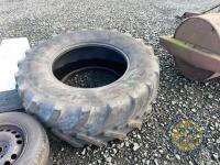 2 x Firestone tractor tyres 540/65 R30 - 3