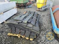 Rubber slat mats approx 75 - 2