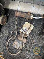 Electric pump motor & ram for transit