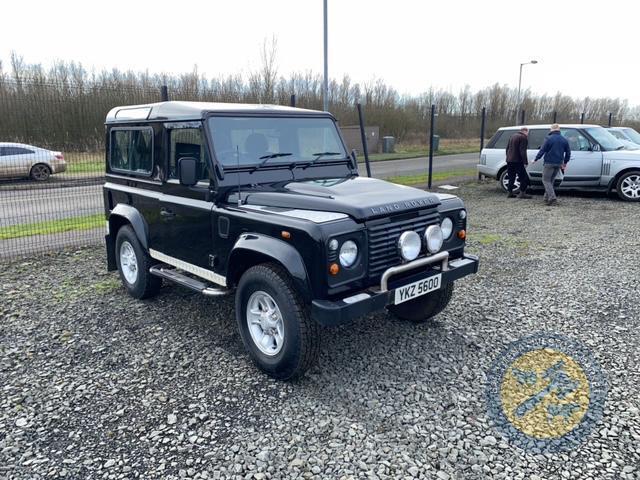 Land Rover Defender Station Wagon Country Pack 2010