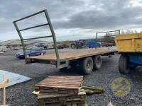 26.5ft bale trailer Frazer - 9