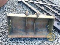 Komatsu PC30 & PC50 35mm pins x2 - 3