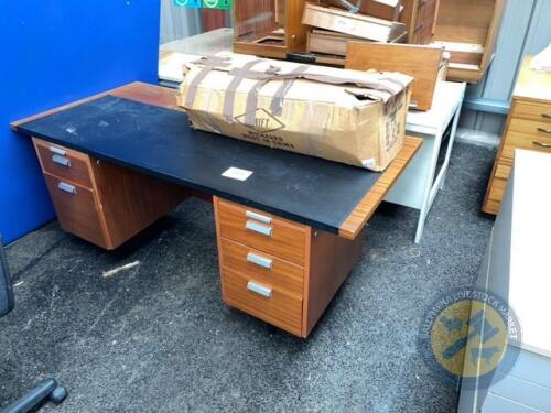 Office table with blacktop