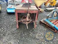 Bench saw - 4