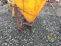 Teagle fertiliser sower - 3