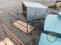 Lamb adoption crate - 3