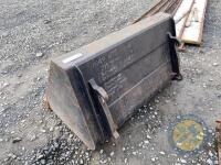 4ft bucket for JCB - 3