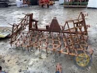 5 section McMaster hydraulic harrow - 5