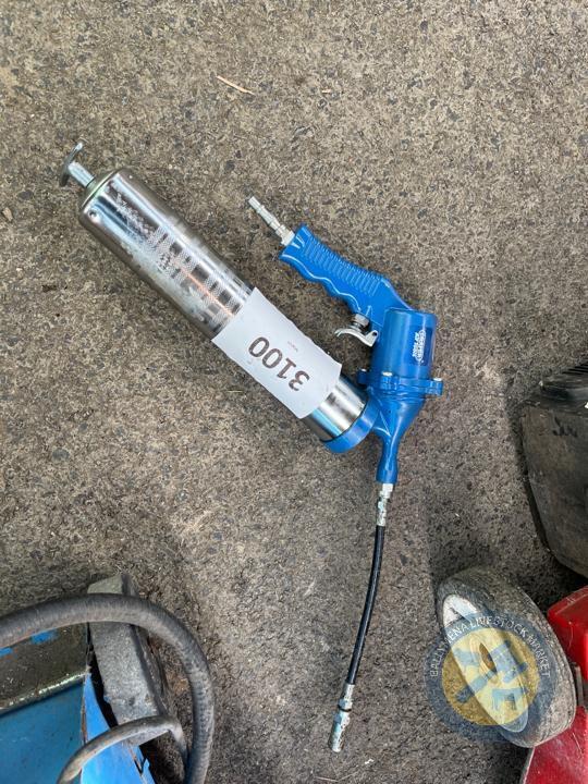 Air grease gun draper