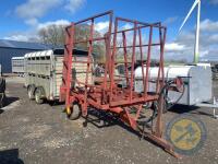 Small bale transportor - 3