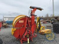 Tomahawk bale shredder - all chutes working - 3