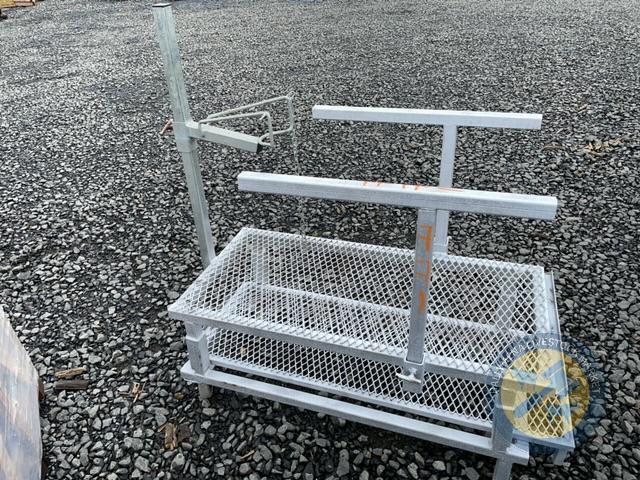 Sheep dressing stand