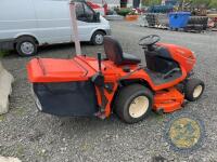 Kubota GR2120 ride on lawnmower 2013 - Requires Attention to go forward and back - 6
