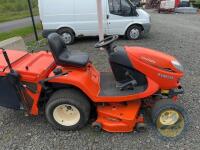 Kubota GR2120 ride on lawnmower 2013 - Requires Attention to go forward and back - 7