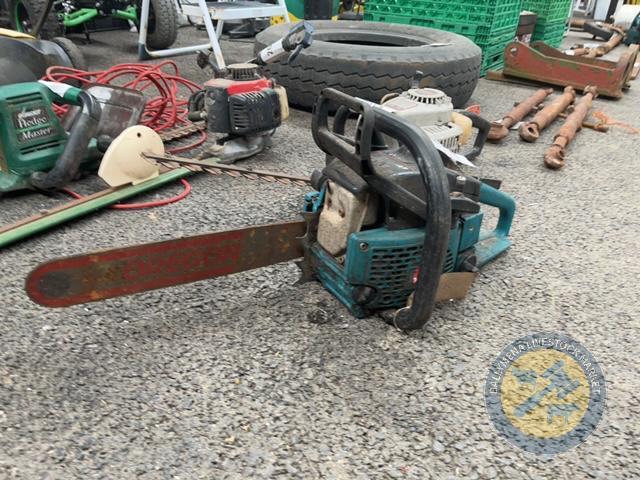 2 Chainsaw makita & yellow chainsaw