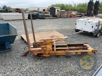 Cameron Gardiner Tractor mounted forklift
