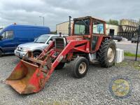 Massey Ferguson 590 tractor with MF loader - 3