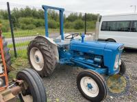 Fordson Dexta tractor - 11