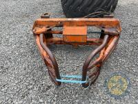 Wylie bale clamp with pin & cone brackets