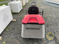 Honda Ride on lawnmower - 6