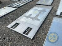 Sheeted gate 3m