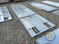 Sheeted gate 4.55m - 2