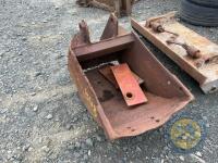 3x Digger buckets - 2