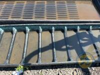 2x Paxton footbaths - 3