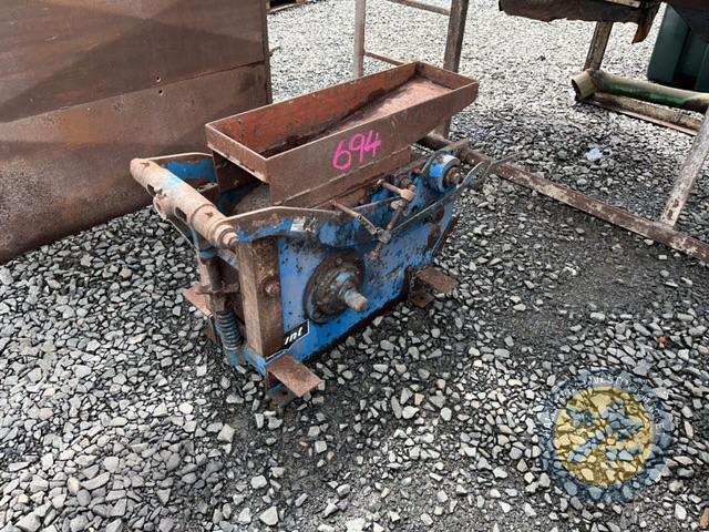 Hunt 9" Barley bruiser complete with stand & hopper