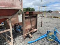 Hunt 9" Barley bruiser complete with stand & hopper - 6