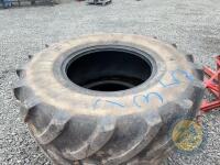 2x tractor tyres 600/70 R28 - 2