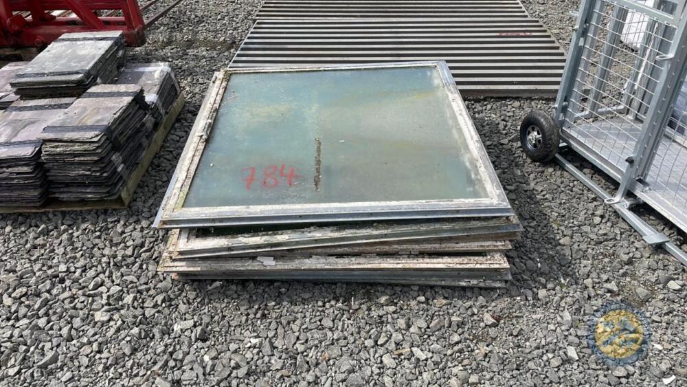8 steel wondows 4'x4' with opening sash