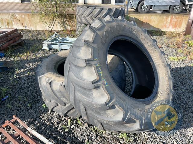 2x goodyear tyres