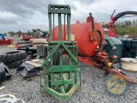 Green forklift mast - 3