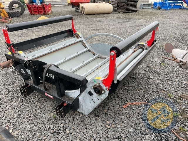 Blaney forager x10 bale unroller - only used for 10 bales