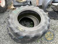 2 Goodyear tractor tyres 14.9R28 - 2