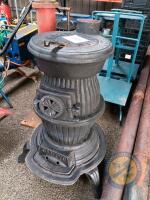 Pot belly stove with pipes - 2