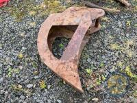8 tonne tile bucket - 2