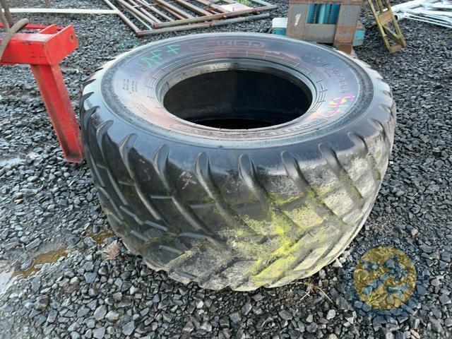 Flotation Tyres 300/50 R22.5