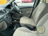 Renault Clio 2007 - 10