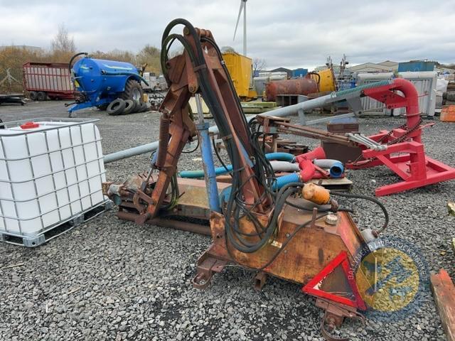 Twose hedgecutter with shaft
