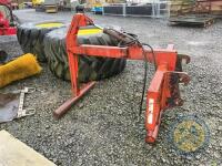 Brown bale lifter with Kramer brackets - 2