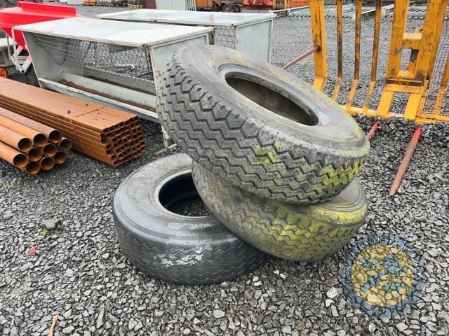 3x lorry tyres 15R-22.5