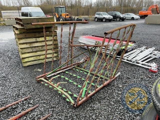 Land leveller