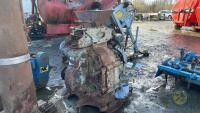 Simon Barron Hammer mill No8 completw with grain blower & tip wire does 5tn per hour