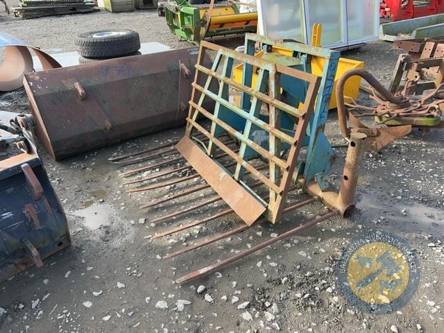 Twose push off buckrake