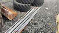 8x lengths of piping - 2