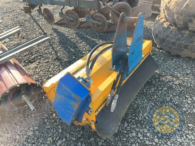 Bamford hedge mulcher