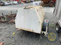 White compressor trailer - 5